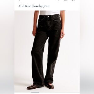 Abercrombie & Fitch Women's Black Slouchy Mid Rise Jean